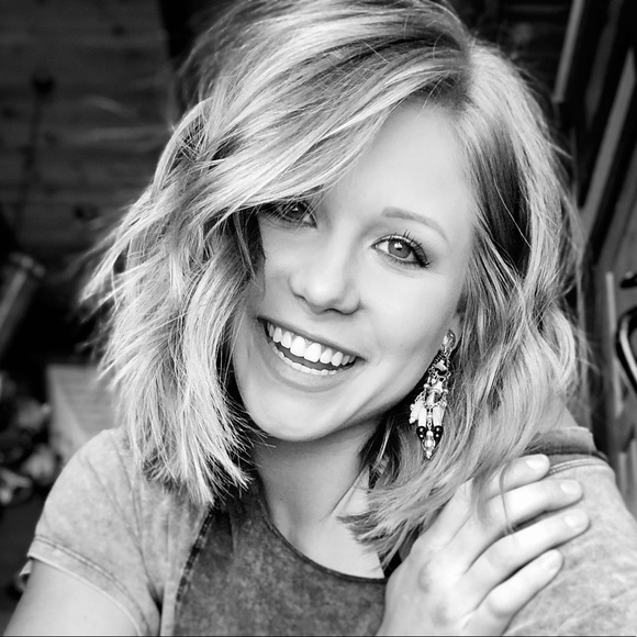 Meet your Posher, Kathryn - Picture 1 of 1